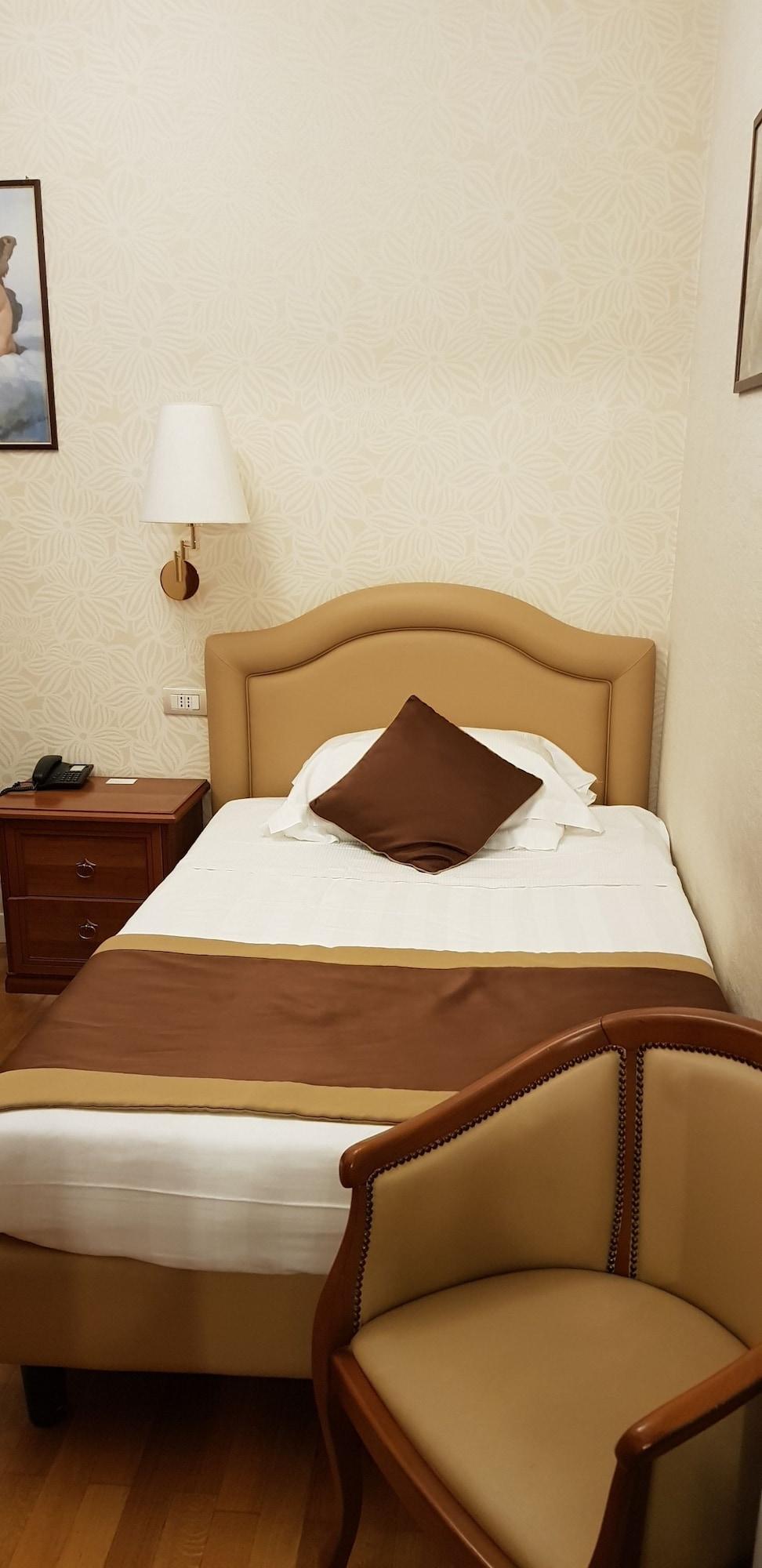 Hotel Piazza Di Spagna Рим Екстериор снимка