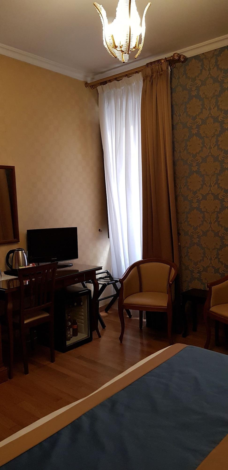 Hotel Piazza Di Spagna Рим Екстериор снимка